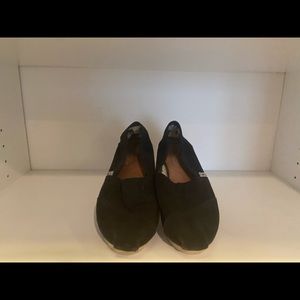 Toms Black Shoe